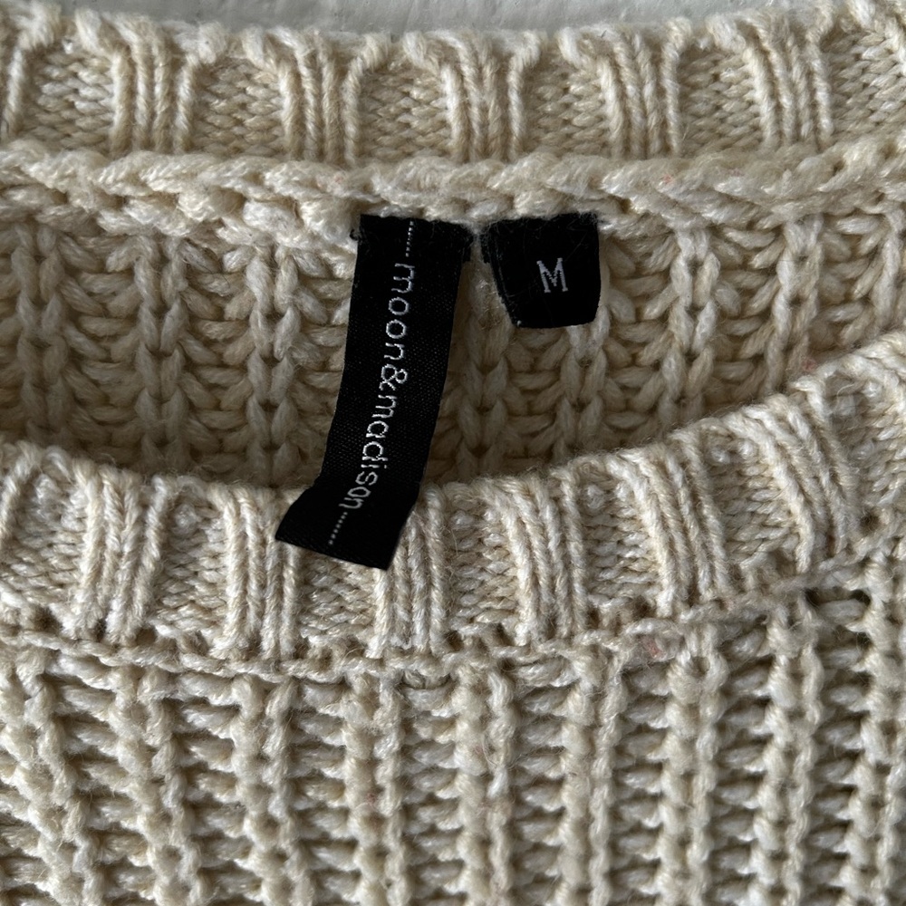 Cozy Cream/Yellow Chunky Knit Women's Sweater - Picture 3 of 4